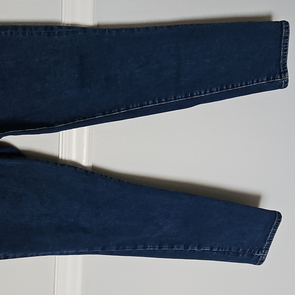 H&M Mom Jeans Ultra High Waist &Denim Blue 4 Button Fly - Picture 3 of 13